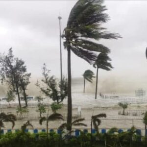 পুজোয় অসুর বৃষ্টি! আবহাওয়ার বিরাট পরিবর্তন আজ রাত থেকে, কোন কোন জেলায় হবে অতি ভারী বৃষ্টি?