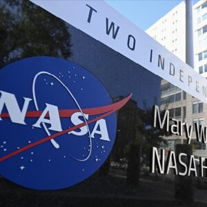 “৬ বছর পর ফের সেই পরিস্থিতি!”-বন্ধ NASA -র গবেষণা, অনিশ্চিত বিজ্ঞানীদের ভবিষ্যৎ