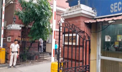 সেফ ড্রাইভ’-এর বিজ্ঞাপন থাকা সত্ত্বেও হুঁশ ফিরল না! পুজোর কলকাতায় ১২৭ জনকে গ্রেফতার করল পুলিশ, অপরাধ কী কী?