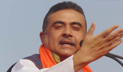 পাড়ায় পাড়ায় অসুর তৈরি হয়েছে, মহিলাদের হাতে ত্রিশূল দরকার’, কাঁথিতে দাঁড়িয়ে যোগী মডেলের সরকার গড়ার ডাক শুভেন্দু অধিকারীর