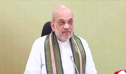 নীতীশ-বিজেপি জোটের মনোবল বাড়াতে আসছেন শাহ! বিহারে এনডিএ-র প্রচারে নতুন মোড়।