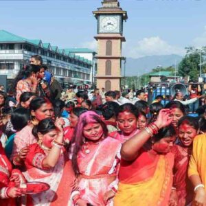 দশক পর দশকের অপেক্ষা! ৫জি গতিতে ভাইরাল হল শ্রীনগরের দুর্গোৎসব, শান্তি ফিরতেই ফিরল উৎসবের মেজাজ