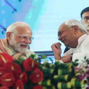 বিহার নির্বাচন- চূড়ান্ত আসন সমঝোতা এনডিএ-তে, সমানে সমানে বিজেপি-জেডিইউ; জোটের উপর কেন বাড়ছে বিজেপির প্রভাব? বিহার নির্বাচন- চূড়ান্ত আসন সমঝোতা এনডিএ-তে, সমানে সমানে বিজেপি-জেডিইউ; জোটের উপর কেন বাড়ছে বিজেপির প্রভাব?