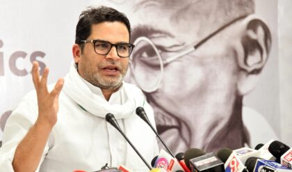 বিহারের ভোটে ‘কাঁটে কা টক্কর’! NDA-এর সার্ভেতেও কপালে চিন্তার ভাঁজ, খেলা ঘোরাতে আসছেন ‘ভোটকাটুয়া’ প্রশান্ত কিশোর?