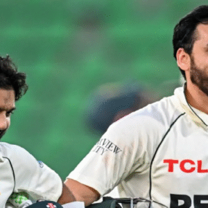 মুথুস্বামীর স্পিন ধাক্কা! ৩৭৮ রানে গুটিয়ে গেল পাকিস্তান, প্রথম টেস্টের দ্বিতীয় দিনে ম্যাচে ফিরল দক্ষিণ আফ্রিকা মুথুস্বামীর স্পিন ধাক্কা! ৩৭৮ রানে গুটিয়ে গেল পাকিস্তান, প্রথম টেস্টের দ্বিতীয় দিনে ম্যাচে ফিরল দক্ষিণ আফ্রিকা