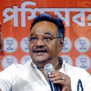 ‘পশ্চিমবঙ্গকে ‘পশ্চিম বাংলাদেশ’ বানানোর ছক’, SIR ইস্যুতে তৃণমূলকে নিশানা করে শমীক ভট্টাচার্যের হুঙ্কার ‘পশ্চিমবঙ্গকে ‘পশ্চিম বাংলাদেশ’ বানানোর ছক’, SIR ইস্যুতে তৃণমূলকে নিশানা করে শমীক ভট্টাচার্যের হুঙ্কার