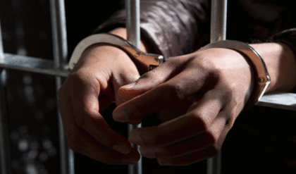 পার্ক থেকে ই-রিকশায় তুলে নিয়ে গিয়ে ঝুপড়িতে নির্যাতন! পকসো আইনে মামলা, দোষীদের কঠোর শাস্তির দাবিতে বিক্ষোভ পার্ক থেকে ই-রিকশায় তুলে নিয়ে গিয়ে ঝুপড়িতে নির্যাতন! পকসো আইনে মামলা, দোষীদের কঠোর শাস্তির দাবিতে বিক্ষোভ