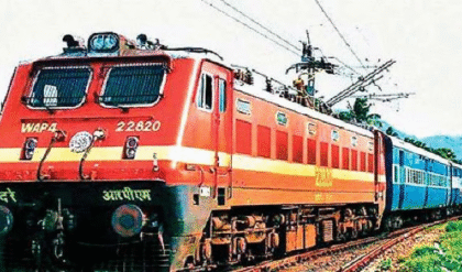 দু’দিক থেকে একসঙ্গে ধেয়ে এল দু’টি ট্রেন! নিমতিতার নতুন শিবনগর রেললাইনে দুর্ঘটনায় শোকের ছায়া, নিখোঁজ আরও ১