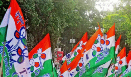 ‘বাড়ি-বাড়ি গিয়ে মহিলাদের ভয় দেখাও’, NRC-র মাধ্যমে ডিটেনশন ক্যাম্পে পাঠানোর হুঁশিয়ারি দিতে মঞ্চ থেকে নিদান তৃণমূল নেতার