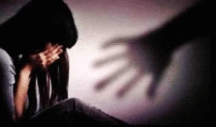 সিউড়িতে ফাঁকা কোচিংয়ে নারকীয় কাণ্ড! স্যার আসেননি, সেই সুযোগেই ছাত্রীকে ধর্ষণ, পকসো আইনে গ্রেফতার দুই নাবালক সিউড়িতে ফাঁকা কোচিংয়ে নারকীয় কাণ্ড! স্যার আসেননি, সেই সুযোগেই ছাত্রীকে ধর্ষণ, পকসো আইনে গ্রেফতার দুই নাবালক