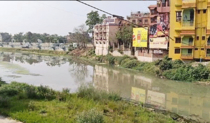 পবিত্র দ্বারকা নদীতে দূষণ! লজ-হোটেলের নোংরা জল ফেলা বন্ধ না করলে ৭ দিনের মধ্যে কড়া আইনি পদক্ষেপের হুঁশিয়ারি