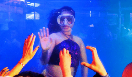 রাস মেলায় উপচে পড়া ভিড়, সেলফি, রিল ভিডিও তৈরির ধুম! পার্শ্ববর্তী জেলা থেকেও মানুষ ছুটছেন জলপরীর টানে