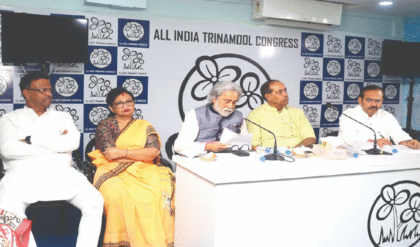 SIR নিয়ে দিল্লির দরবারে TMC, ‘আপনাদের হাতে রক্ত’, জ্ঞানেশ কুমারের কাছে ৪০ জনের তালিকা পেশ করে বিস্ফোরক অভিযোগ