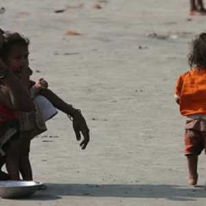 ভারতজুড়ে নজির! কেরল এখন ‘চরম দারিদ্র্যমুক্ত’, পিনারাই বিজয়নের ঐতিহাসিক ঘোষণা! বিরোধীদের বয়কট, মুখ্যমন্ত্রী দিলেন কড়া জবাব ভারতজুড়ে নজির! কেরল এখন ‘চরম দারিদ্র্যমুক্ত’, পিনারাই বিজয়নের ঐতিহাসিক ঘোষণা! বিরোধীদের বয়কট, মুখ্যমন্ত্রী দিলেন কড়া জবাব