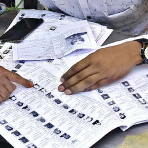 ‘BLO-দের গাছে বেঁধে রাখুন!’ তৃণমূল নেতাদের হুমকির মুখে কাজ শুরুর আগেই ক্ষোভের আগুন; CEO-কে চিঠি দিয়ে নিরাপত্তা দাবি