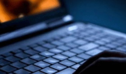 সোশ্যাল মিডিয়ায় অশ্লীলতা বন্ধে কেন্দ্রের বড় পদক্ষেপ! পর্নোগ্রাফি প্রদর্শনকারীদের বিরুদ্ধে কড়া আইন আনছে ভারত সরকার