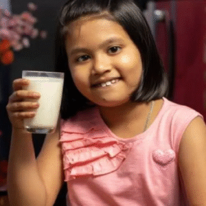 টানা ১মাস খেয়ে দেখুন দুধ, যা ঘটবে জানলে অবাক হবেন