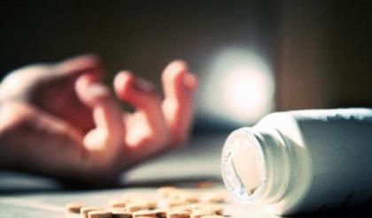 রোজ রাতে ঘুমের ওষুধ খাচ্ছেন, কী ক্ষতি করছেন জানেন তো?