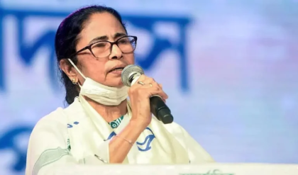 গান্ধীজিকে অপমানের বদলা! কেন্দ্রের পাল্টা ‘কর্মশ্রী’র নাম বদলে ‘মহাত্মা গান্ধী’ করছেন মমতা