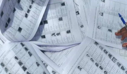 যদি খসড়া ভোটার তালিকায় (Draft Voter List) নামের বানান ভুল আসে, তবে তা ঠিক করার জন্য নির্দিষ্ট সময়সীমা দেয় নির্বাচন কমিশন।