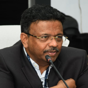 ক্রিকেটারের নামে ডাকনাম, আদতে বি-কম গ্র্যাজুয়েট; জানুন কলকাতার মেয়র ফিরহাদ হাকিমের আসল শিক্ষাগত যোগ্যতা