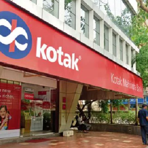 . সতর্ক গ্রাহকরা! কোটাক মাহিন্দ্রা ব্যাঙ্কের ওপর RBI-এর বড় কোপ, আপনার টাকা কি সুরক্ষিত?
