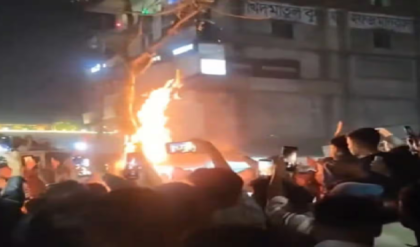 বাংলাদেশে হিন্দু যুবকের ওপর নৃশংসতা! প্রতিবাদে ফুঁসছে সীমান্ত, চ্যাংড়াবান্ধায় হিন্দু জাগরণ মঞ্চের বিশাল মিছিল।