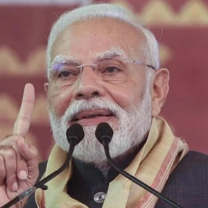 অসমে মোদীর গর্জন! ৪ হাজার কোটির বিমানবন্দর উদ্বোধনের মঞ্চ থেকে অনুপ্রবেশকারীদের ‘সাফ’ করার হুঁশিয়ারি।