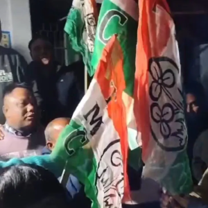 উত্তরবঙ্গে পদ্ম শিবিরে বড় ধস! ধূপগুড়িতে বিজেপি ছেড়ে তৃণমূলে ১০০ জন, তোলপাড় রাজনৈতিক মহল।