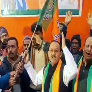 পটাশপুরে বড়সড় ভাঙন! তৃণমূল ছেড়ে বিজেপিতে একঝাঁক কর্মী, ভোটের মুখে চাপে শাসকদল?