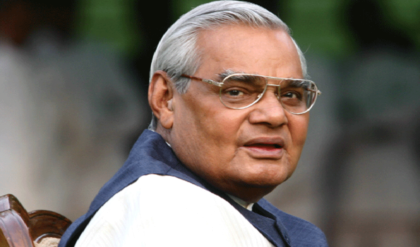 অটলের জন্মদিনে নেহরু-স্মৃতি! ‘তুমি একদিন প্রধানমন্ত্রী হবে’, তরুণ বাজপেয়িকে কেন বলেছিলেন জওহরলাল?