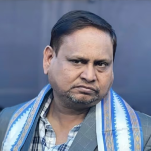 নিরাপত্তারক্ষীকে মারধরের অভিযোগ, হুমায়ুনের ডেরায় হানা পুলিশের! পাল্টা চাল দিলেন তৃণমূলত্যাগী বিধায়ক!