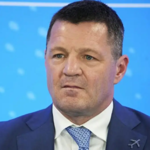 শক্তিশালী চ্যালেঞ্জ, একের পর এক ফ্লাইট বাতিলের পর কর্মীদের কাছে ক্ষমা চাইলেন IndiGo CEO, কেন এমন বিপর্যয়?