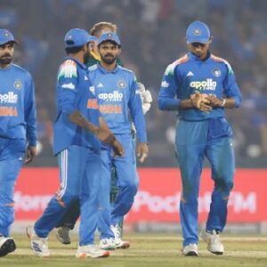 “টিকিট শেষ ১ মিনিটে! বিরাট-রুতুরাজদের ওপর চাপ, ফাইনাল ODI-তে কী চমক দেবে টিম ইন্ডিয়া?”