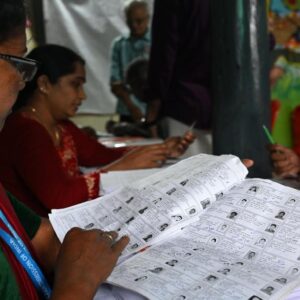 বাংলার ভোটে বিরাট চমক! ৭.৬২ কোটি SIR ফর্ম ডিজিটালাইজড, তবে অষ্টম স্থানে কেন পশ্চিমবঙ্গ?