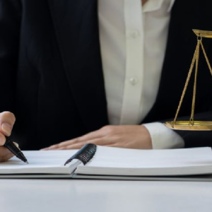 ডি-এসপি’র বাংলো খালি করতে হবেই! নির্দেশ অমান্য করায় পাঞ্জাব সরকারকে চরম ভর্ৎসনা হাইকোর্টের, কেন লাগাতার সময় চেয়েছে সরকার