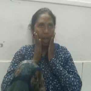 এক কামড়ে বড় ফুচকা খেতে গিয়ে চরম বিপদ! উত্তরপ্রদেশে চোয়াল আটকে গেল মহিলার