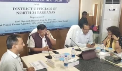 এসআইআর ত্রুটি নিয়ে সর্বদলীয় বৈঠক! বীরভূমে ৮০০ বুথ নিয়ে গুরুতর অভিযোগ শুনলেন বিশেষ পর্যবেক্ষক সুব্রত গুপ্ত