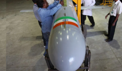 ডিআরডিও-র নতুন আবিষ্কার, কম খরচে তৈরি হলো ‘গ্লাইড বোমা’ বা ‘ভাসমান বোমা’