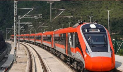 ট্রেন মিস করলে কী করবেন? টাকা ফেরতের উপায় ও ট্রেনে ভ্রমণের নিয়মে সতর্ক করল ভারতীয় রেল