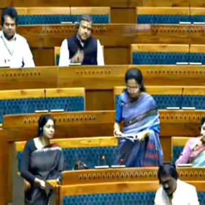 অফিসের ইমেল দেখা বাধ্যতামূলক নয়! ছুটির দিনে বসকে ‘ডিসকানেক্ট’ করার অধিকার চেয়ে সংসদে ঐতিহাসিক বিল সুপ্রিয়া সুলের