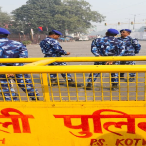নকল পুলিশ সেজে ১ কেজি সোনার ডাকাতি, দিল্লি পুলিশের ১২০০ কিলোমিটার ধাওয়ার পর ৫ জন গ্রেফতার, ফাঁস হলো ভুয়ো সরকারি আধিকারিকের জাল