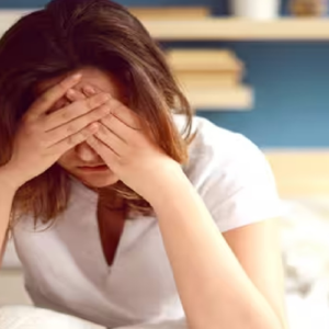 সকালে ঘুম থেকেও দূর হচ্ছে না আলস্য? ক্লান্তি ঝেড়ে ফেলে কর্মক্ষমতা বাড়াতে ৩ কার্যকরী যোগাসন!