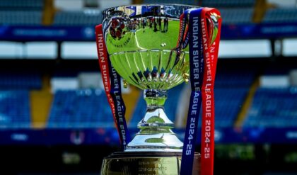 ১০ কোটি টাকা দিয়ে ISL লিগ চালাতে চায় ক্লাব জোট, কেন ব্রাত্য ইস্টবেঙ্গল?