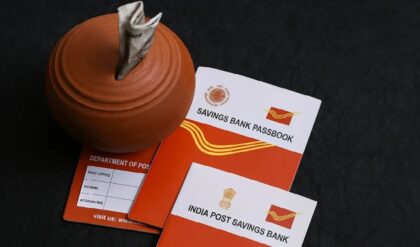 মাসে মাসে হাতে আসবে ৯,২৫০ টাকা! পোস্ট অফিসের এই স্কিমে টাকা রাখলে দুর্দান্ত লাভ