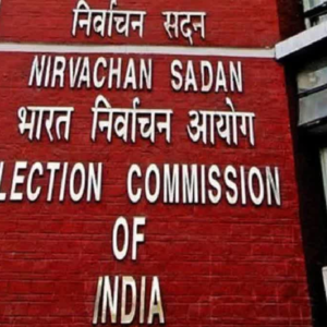 বারুইপুরে SIR-এর কাজে চরম নিয়মভঙ্গ! TMC পঞ্চায়েত সদস্যকে BL-এর দায়িত্ব, বিতর্কের পর অসুস্থ আত্মীয় দিয়ে কাজ করানোর অভিযোগ।