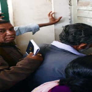 ভিসা যুদ্ধে ভারত-বাংলাদেশ! চট্টগ্রামের পাল্টায় দিল্লি ও আগরতলায় বন্ধ বাংলাদেশের ভিসা কেন্দ্র