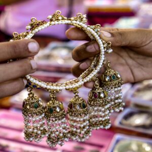 কেজি প্রতি ২.১৬ লক্ষ টাকা ছাড়াল রুপো, ২০২৬-এ আরও বড় ধামাকার অপেক্ষা