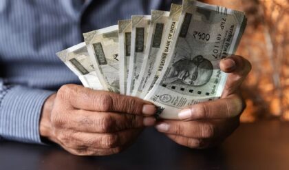 ২০২৬-এর শুরুতেই বিরাট সুখবর! ৩.০ ফিটমেন্ট ফ্যাক্টরে কত বাড়বে আপনার বেতন?