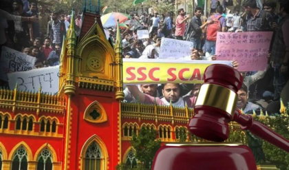 ৩২ হাজার শিক্ষকের চাকরি বহাল, সিঙ্গল বেঞ্চের রায় খারিজ হতেই হাইকোর্টে কান্নায় ভেঙে পড়লেন চাকরিজীবীরা